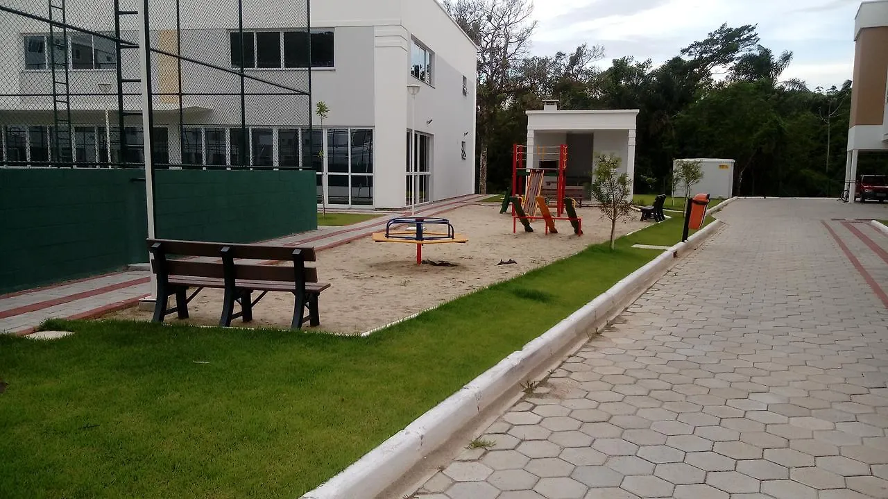 FlorianópolisApartamento Em Canasvieiras Mil E Seissentos Metros Da Praia, 5 Carteirinhas Simultaneas De Picina, Ar Condicionado Nos Quartos, Uma Vaga De Garagem E Nao Aceita Animais公寓 巴西