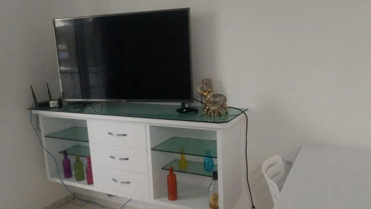 FlorianópolisApartamento Em Canasvieiras Mil E Seissentos Metros Da Praia, 5 Carteirinhas Simultaneas De Picina, Ar Condicionado Nos Quartos, Uma Vaga De Garagem E Nao Aceita Animais公寓 0*, Florianópolis